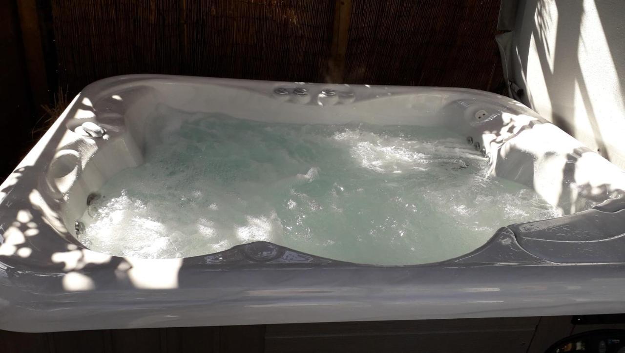 B&B Alegria Mechelen Bagian luar foto